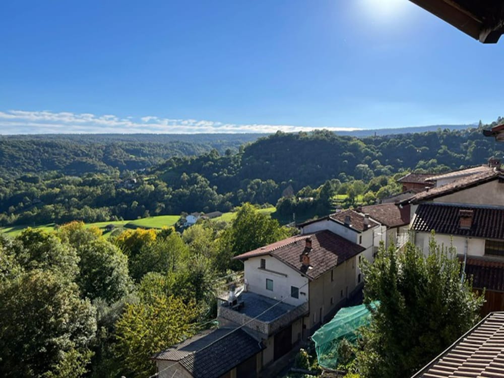 Cosy, pet Friendly Apartment in Netro, Piedmont view 4