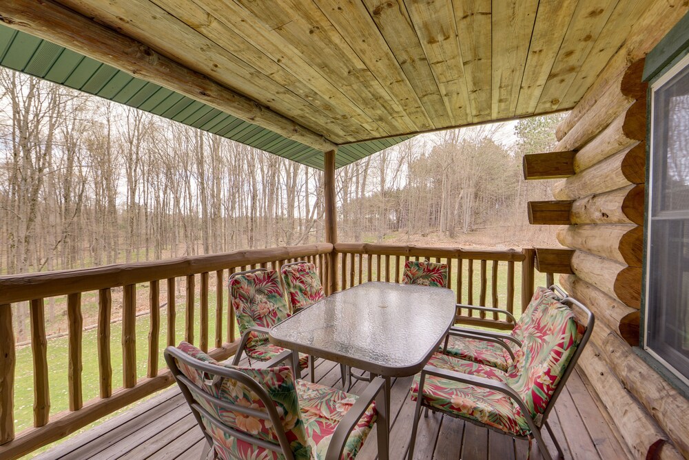 Rustic Tustin Cabin on 7 Acres w/ Fire Pit  Porch - Property Image 16