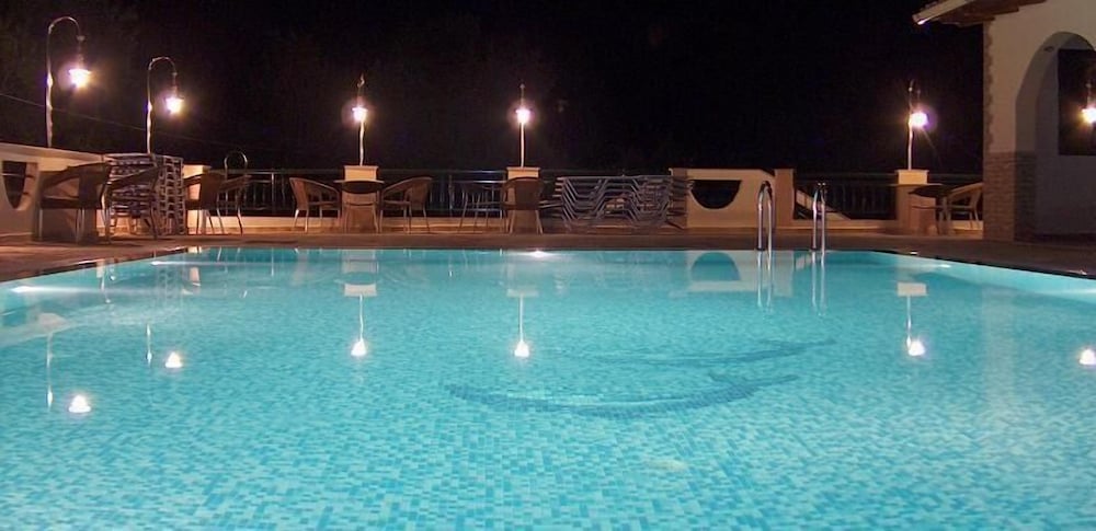 Olympia Paxos Apartment