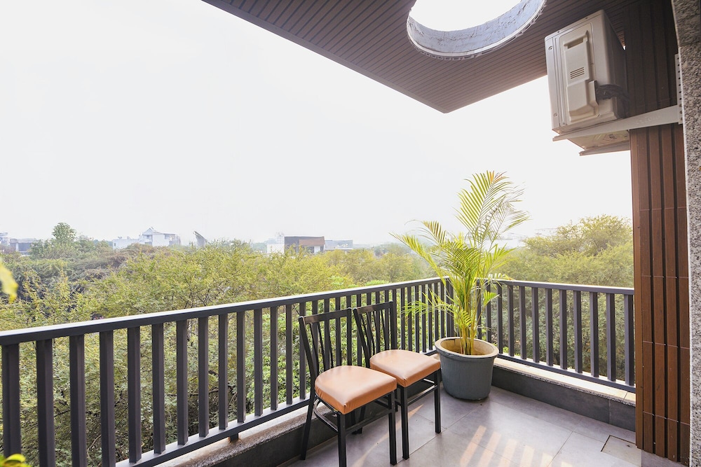 FabHotel Hygge Stay