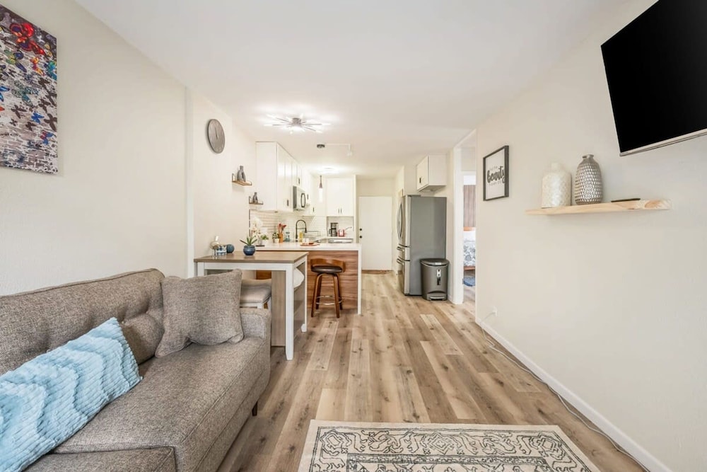 Two-bedroom Apartment With a Sunny Patio