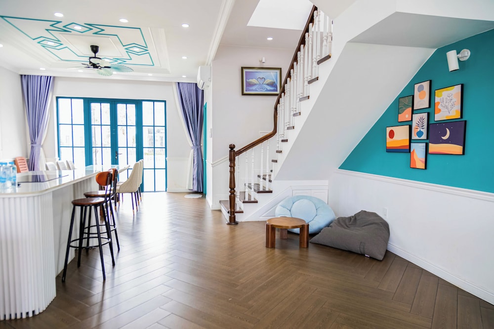 Luxury 4 br Emerald Villa-Novaworld PT
