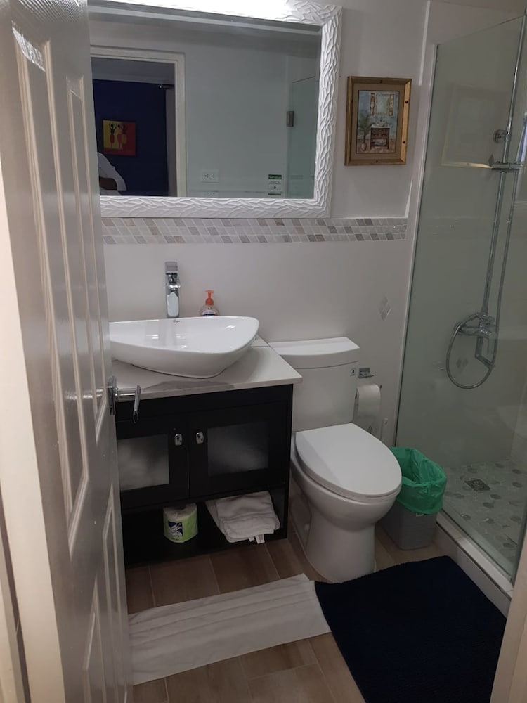 New Kingston Apt at Kensington Court