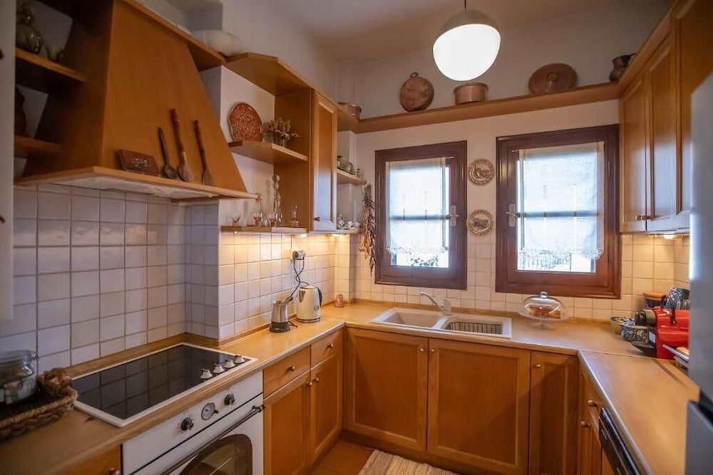 Alonia Forest House - Limni Plastira Getaway