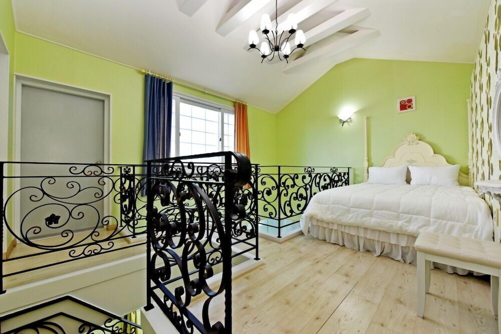 Namhae Bluemare Pension