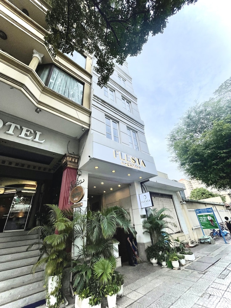FLESTA Lê Thánh Tôn serviced apartment
