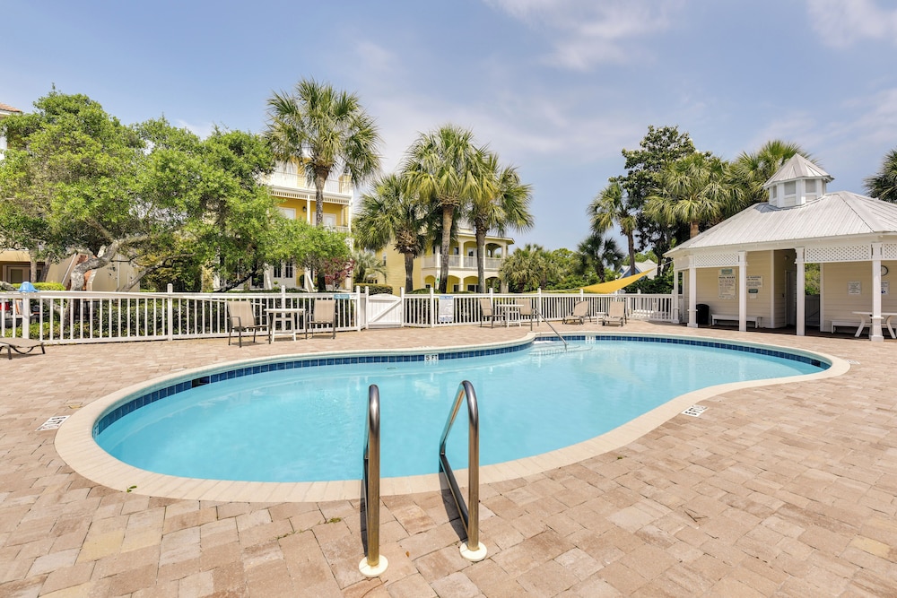 Stroll to Shore, Modern Santa Rosa Beach Duplex!