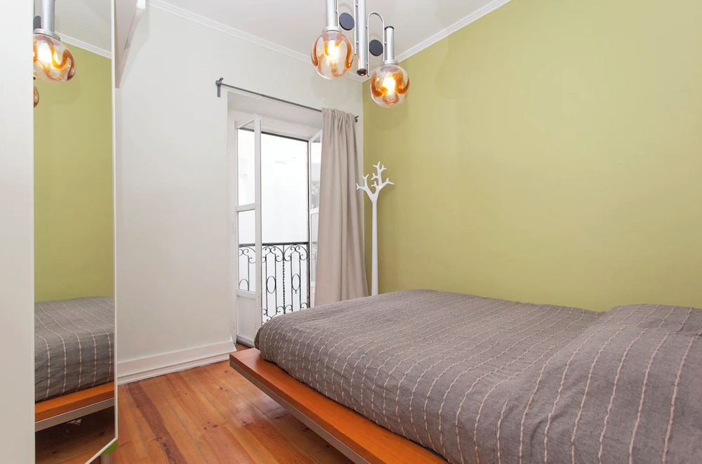 Historical 2-Bed Alfama Charm
