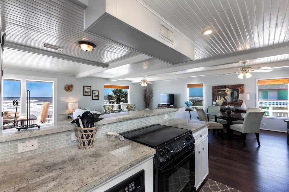 Bermuda Blue by Ryson Vacation Rentals