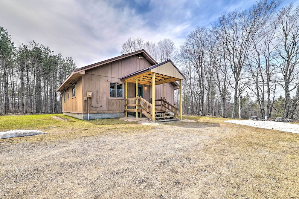 Michigan Retreat on 10 Acres: Hike, Fish & Explore view 3