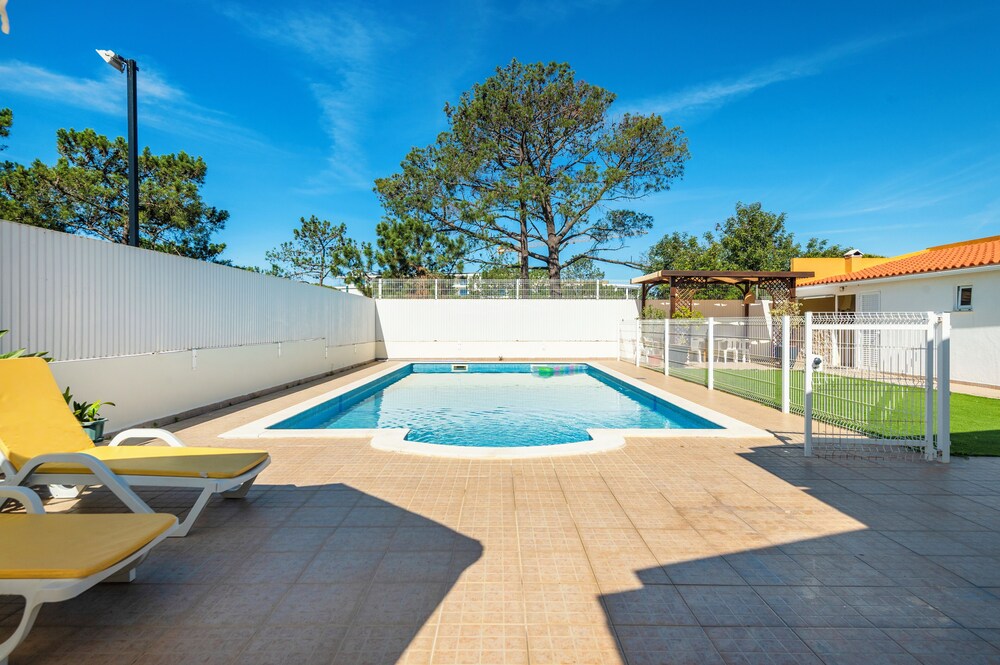 Solar do Castelo Villa with Pool