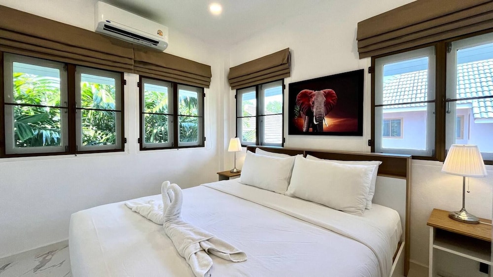 Khaolak Pool Villa With 3 Bedrooms