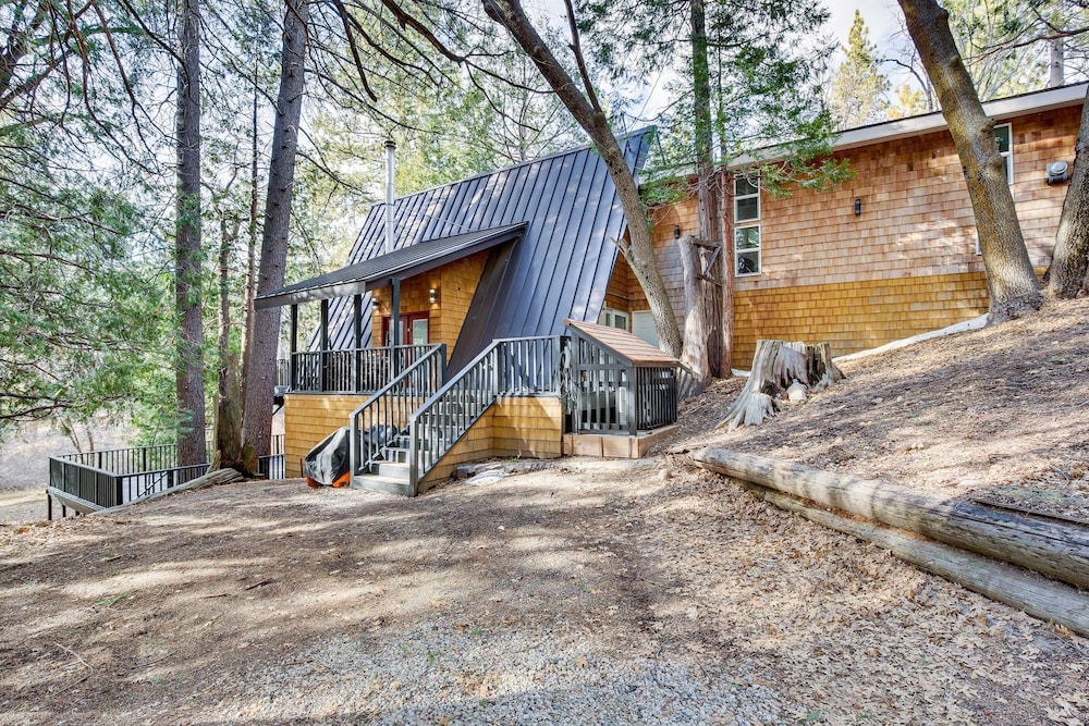 Decks + Tree-lined Views: Arrowbear Lake Cabin view 3