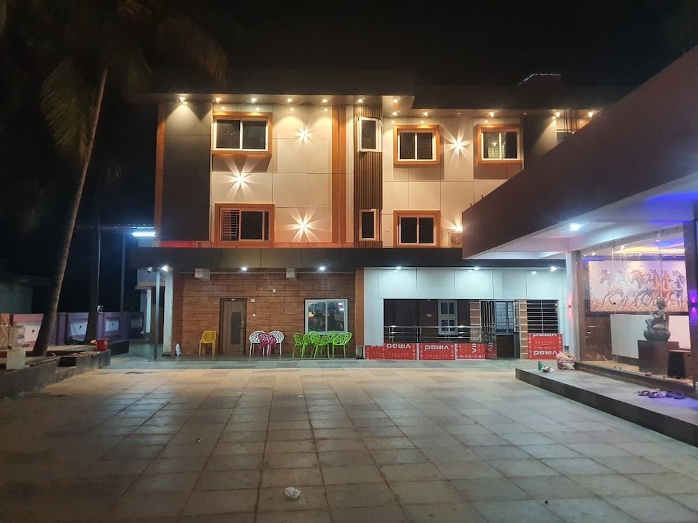 Coco Garden Residency
