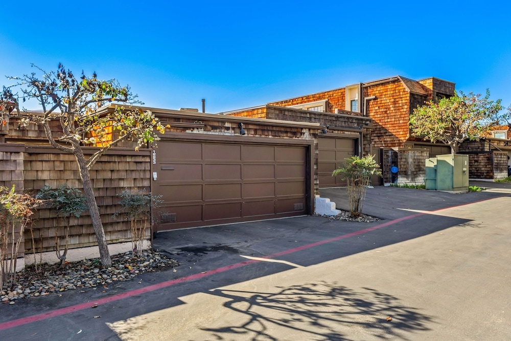 Caminito Del Canto 3 Bedroom Townhouse