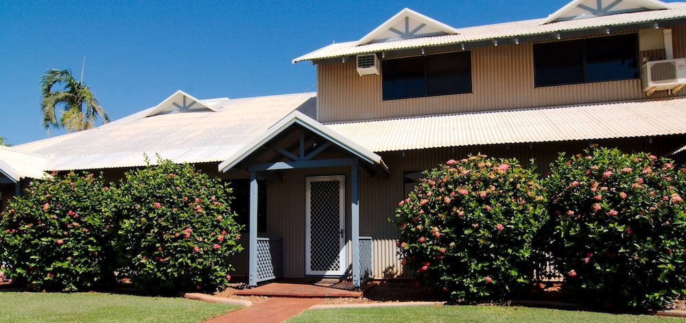 Cable Beach Apartments