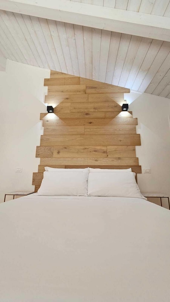 DADA Suites and sea