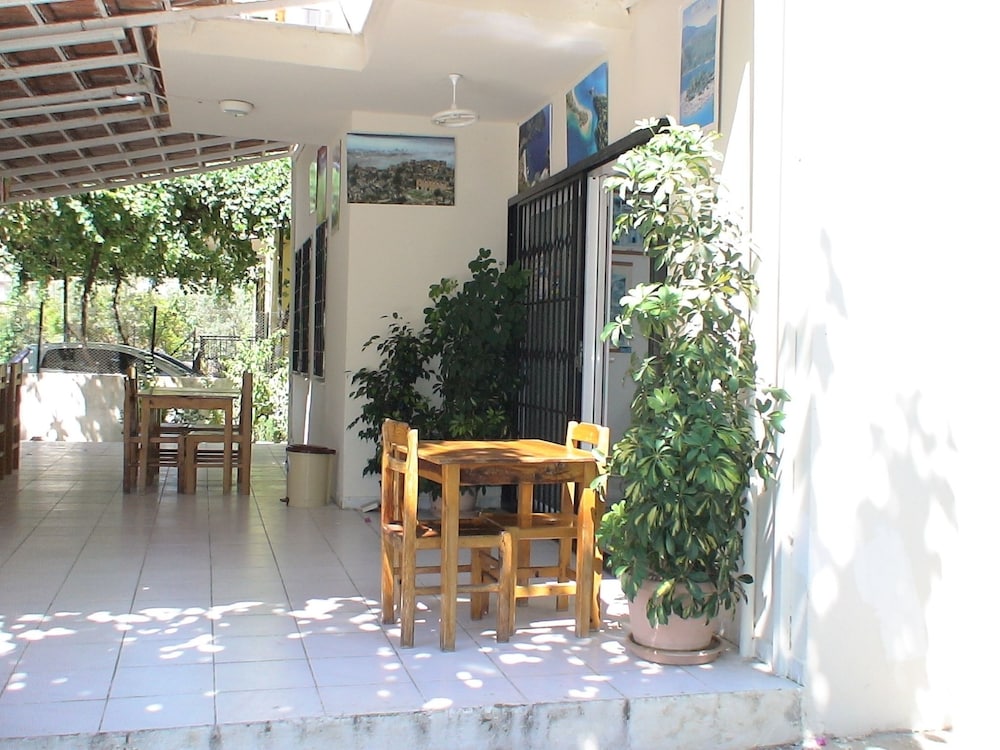 Onur Pension