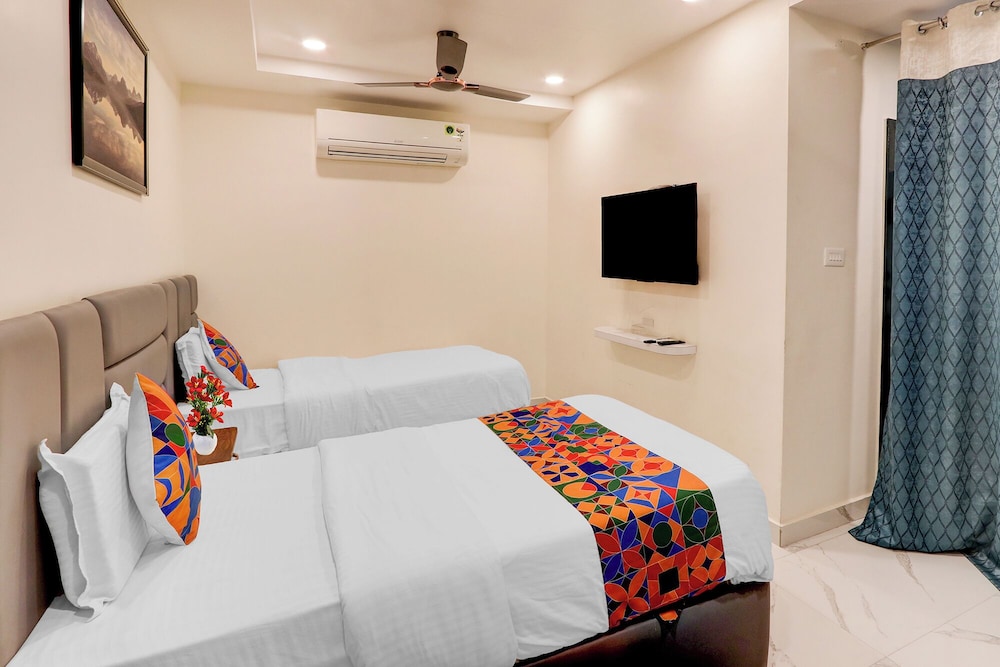 Fabhotel Radha Rani Residency