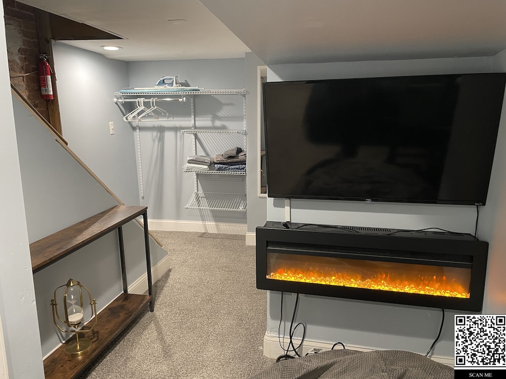 Downtown Suite - Close to Topgolf, Horseshoe Casino, UM Baltimore - Property Image 22