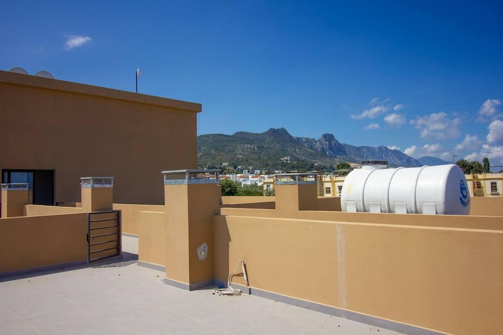 Two-bedroom Apartment Girne City Center