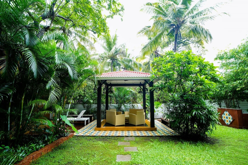 4bhk w Pool 10 min to Baga Beach Villa Dahlia