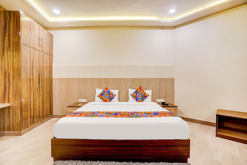 Fabhotel Aman Paradise