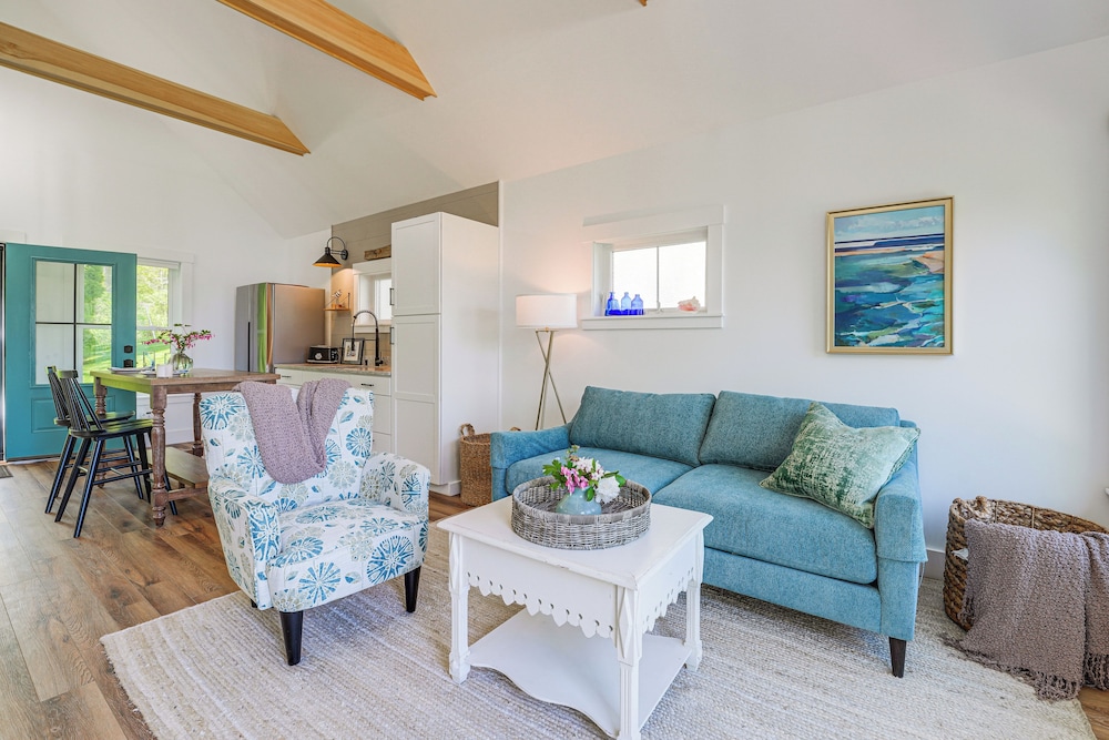 Oceanfront Studio w/ Private Dock in Harpswell!