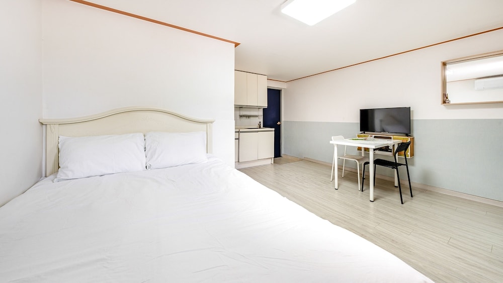 Gapyeong Noksu Valley Pet Group Pension