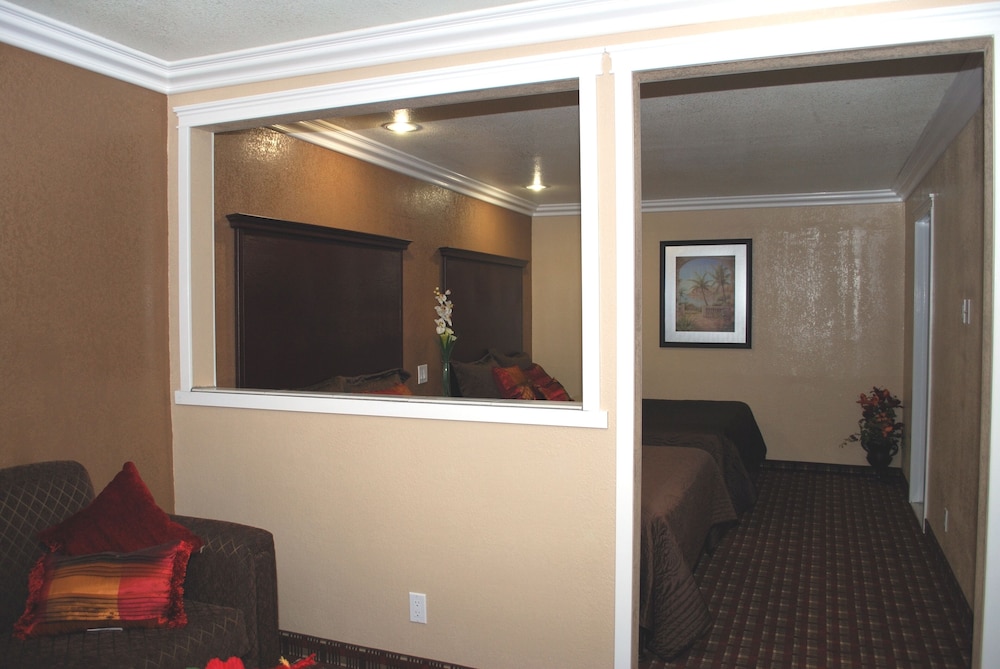Orange County/Anaheim Vacations - Budget Inn Anaheim - Property Image 21