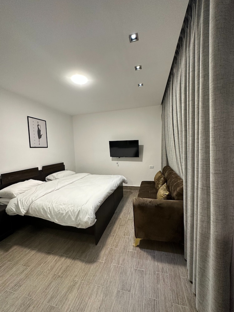 Central Apartment for Rent 23