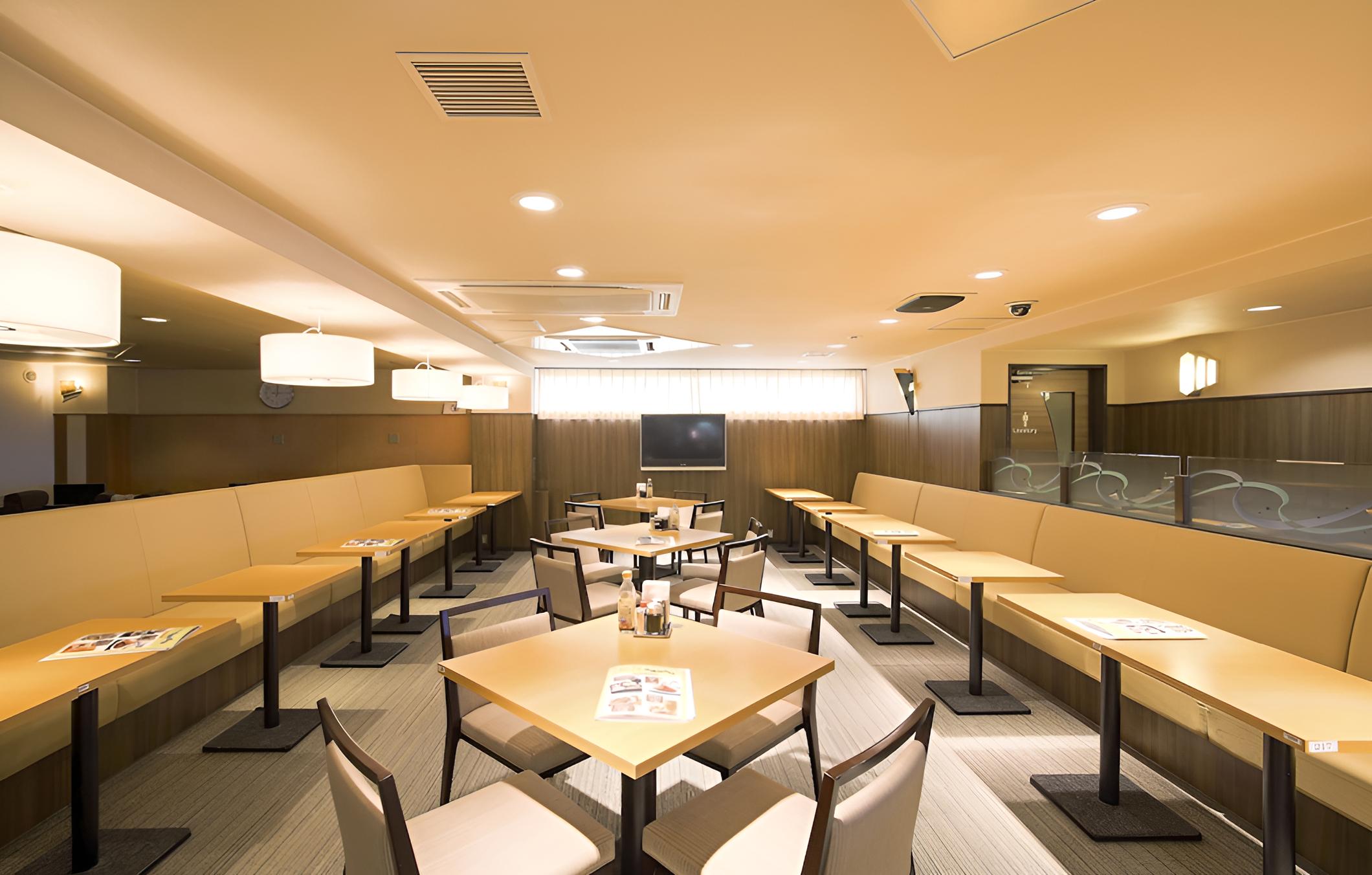 Rumor Plaza - Caters to Men