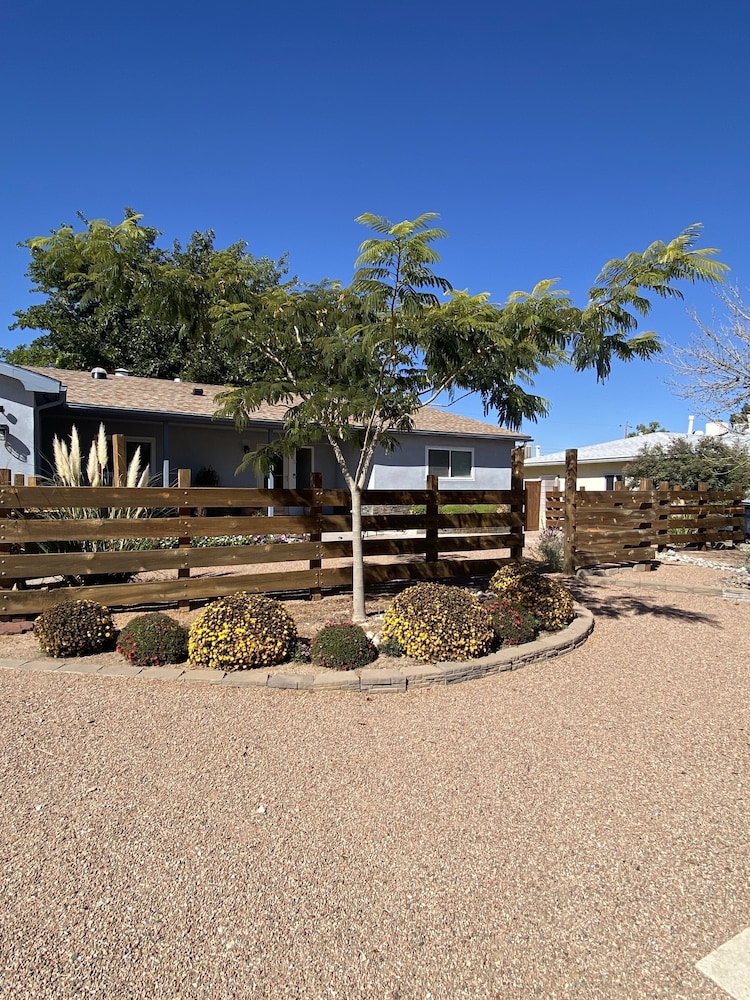 Uptown French Haven 3 Bedroom Residence