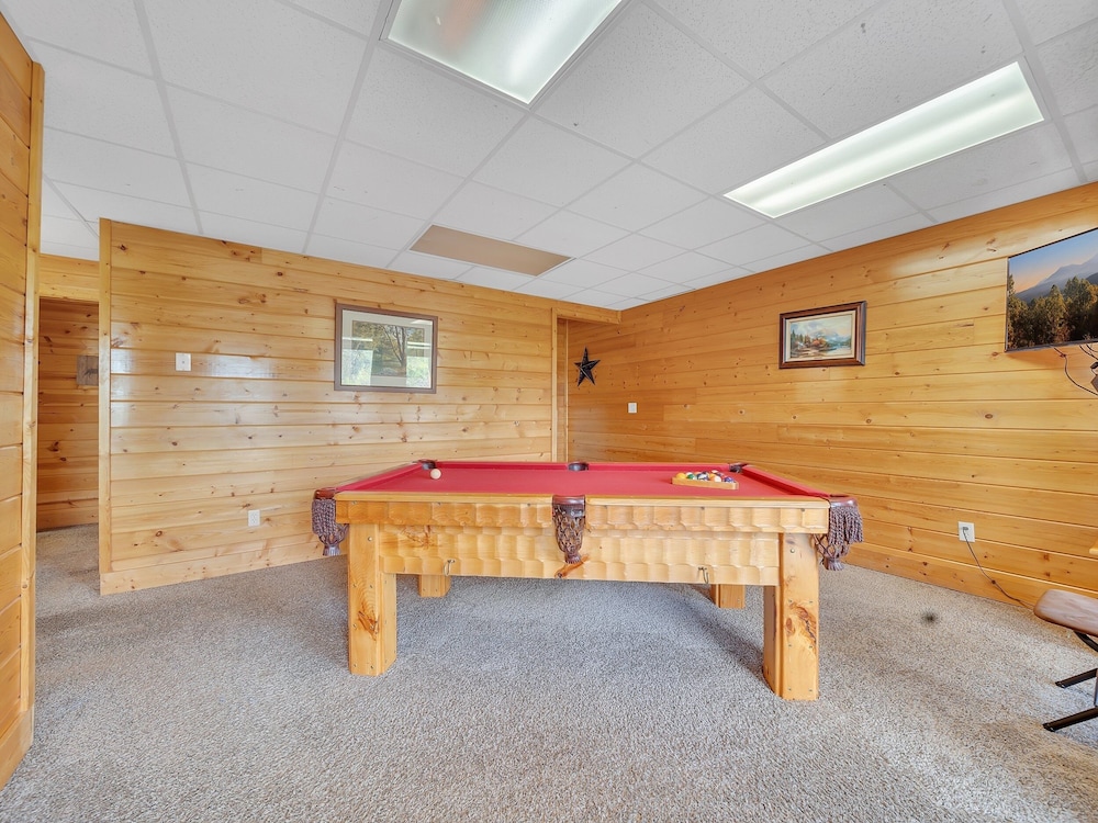 Ern860 - Cozy Bear Overlook 4 Bedroom Cabin
