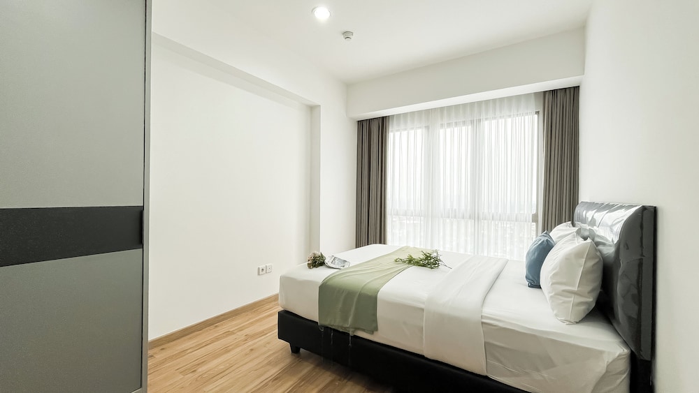 1Br Near Summarecon Mall At M-Town Signature Apartment