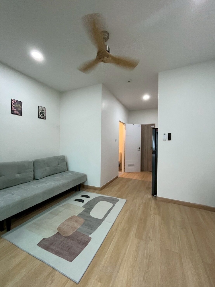 Hill Bay Suites