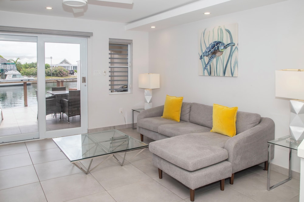 Blue Luxury Properties