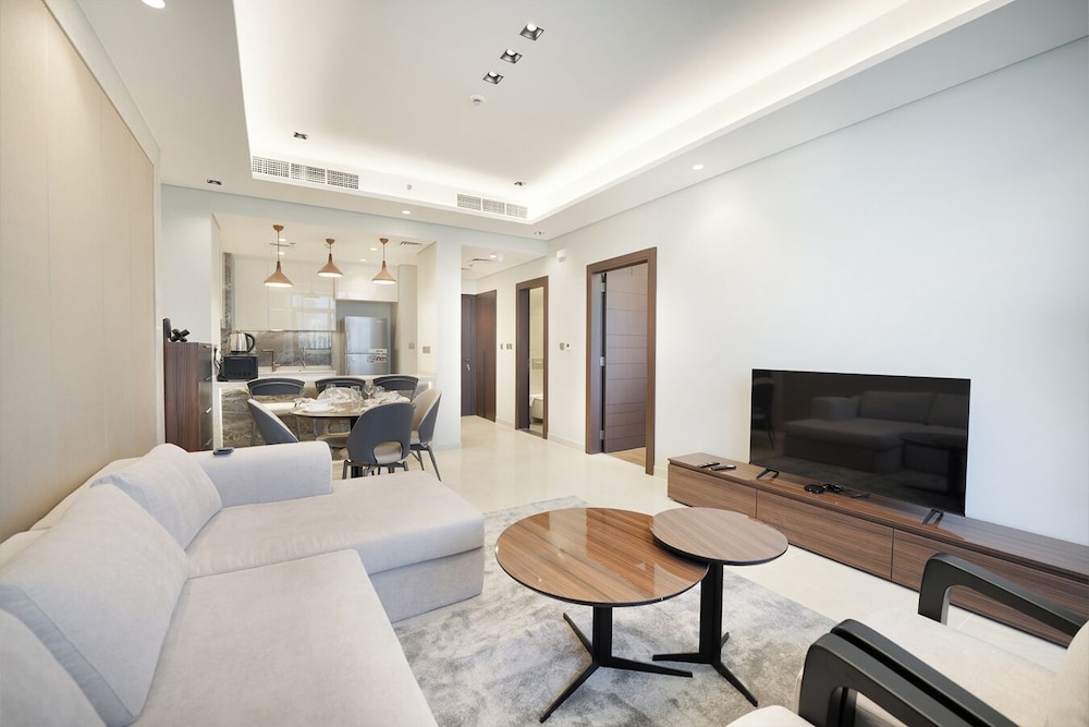 Easygo -exclusive 1BR in Business Bay