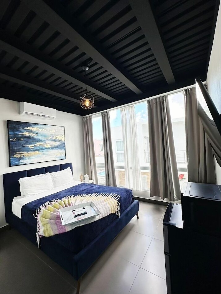 Rosalina Ocean Park - Property Image 31