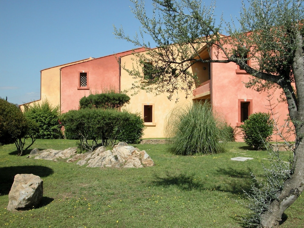 Appartamenti Porto Coda Cavallo