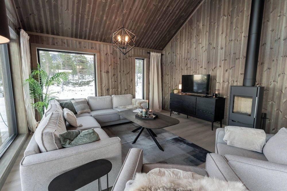 Luxury Holiday Home, Skiing, Sauna, Remote Office