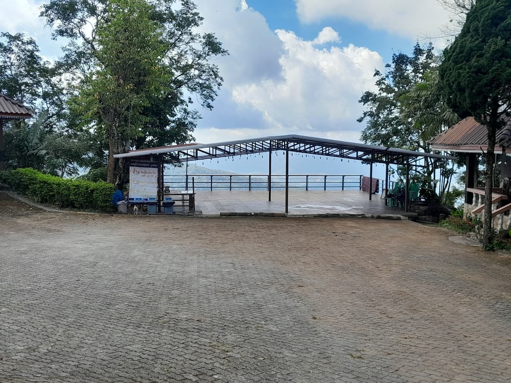 Phucheefainn Resort