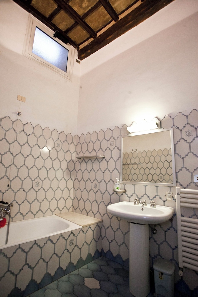 Via Giulia Apartments