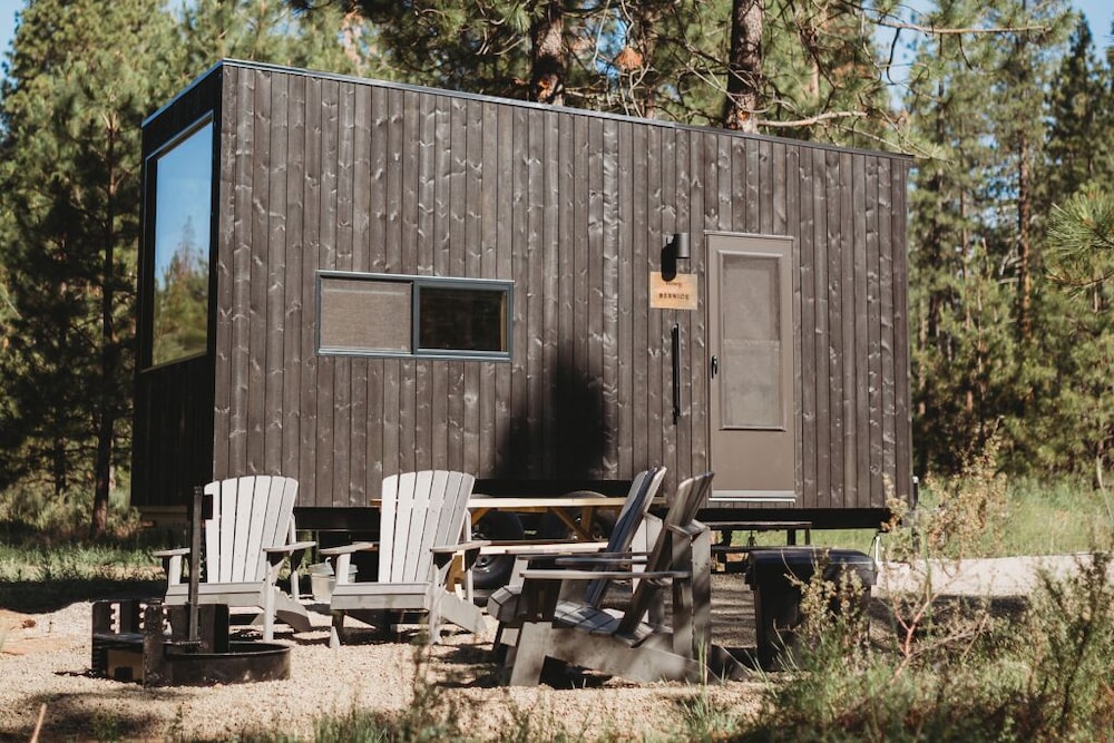 Postcard Cabins Gilchrist Springs, Outdoor Collection by Marriott Bonvoy