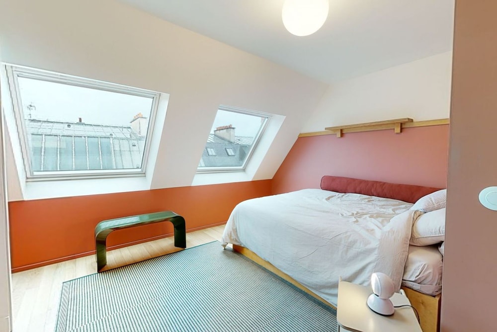 Charming 2-bed Flat w Shared Spaces
