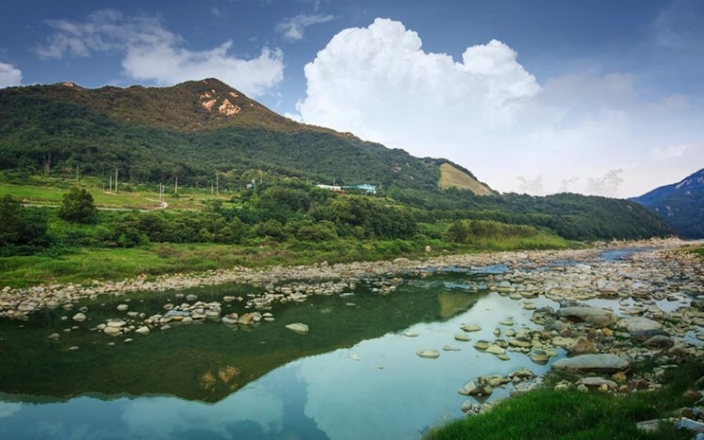 Sancheong Dolkkotdam Pension view 2
