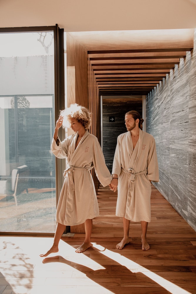 The Club at Solaz, Luxury Villas