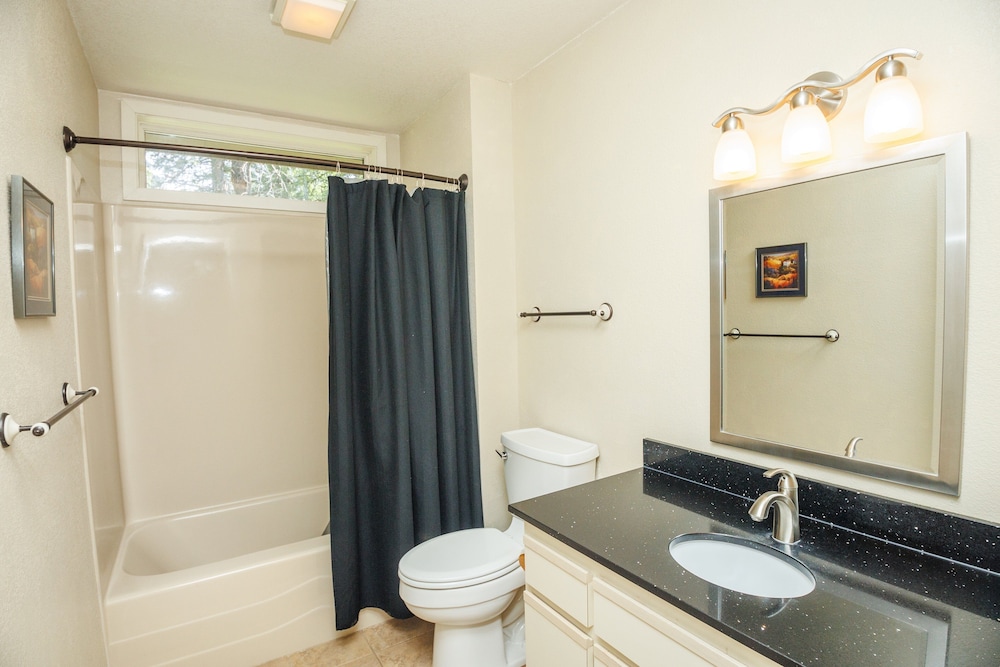Tan Oak 15 4 Bedroom Home
