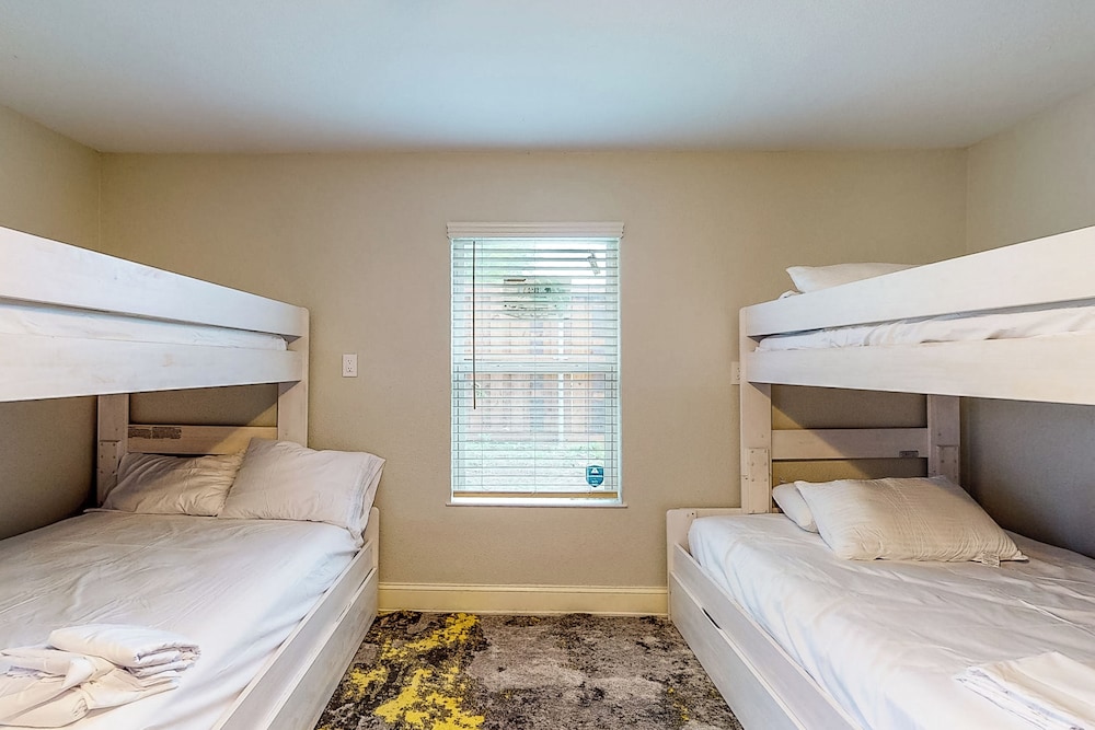 Lake Tawakoni Thrills - Cozy Home!