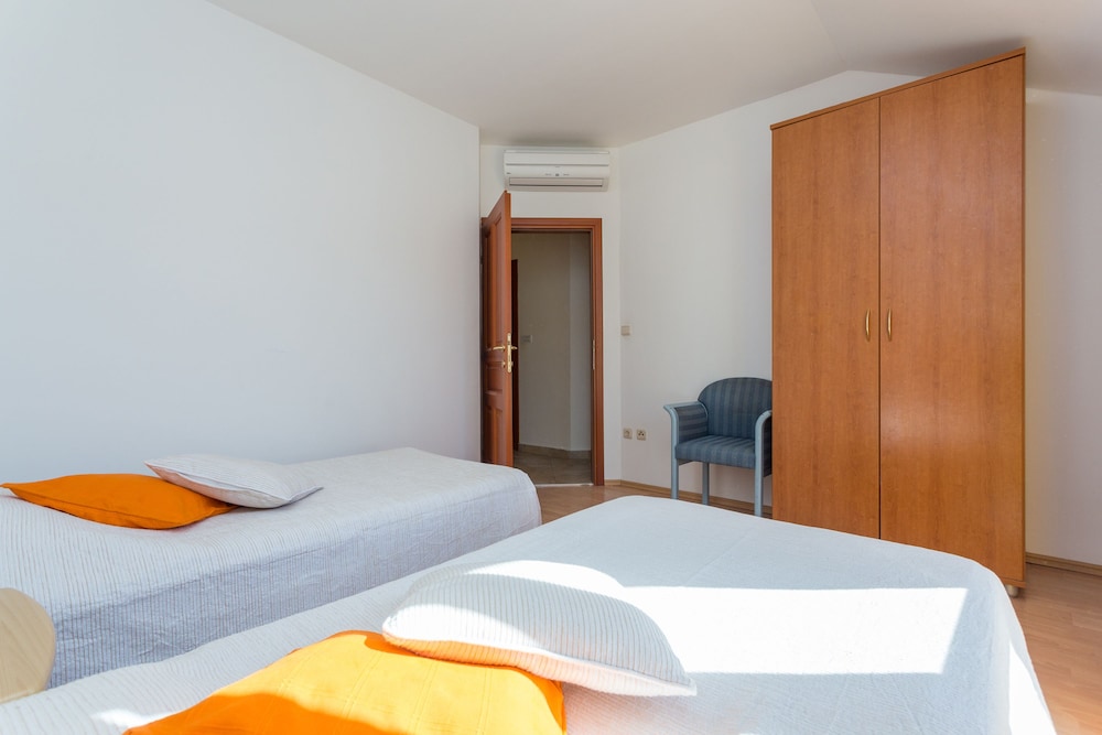 Burum Apartments
